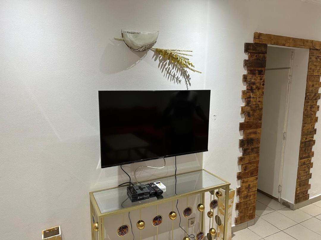 Iris Room ลิเบรอวิลล์ ภายนอก รูปภาพ